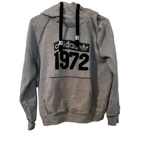 Grey 1972 Adidas sweater pullover